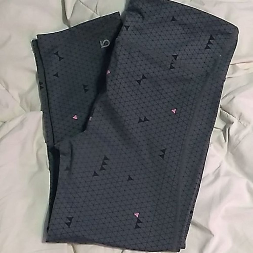 GAP Fit Gray Yoga Capris, S - Picture 1 of 6